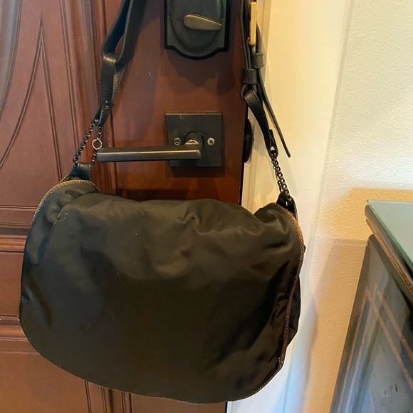 STUART WEITZMAN HOBO BAG NWOT Black nylon - Picture 2 of 5